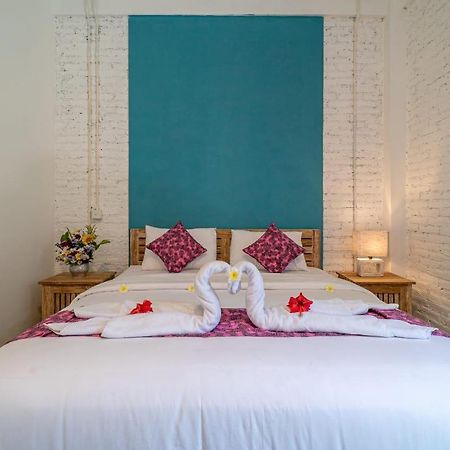 Euforia Guest House Canggu Eksteriør billede